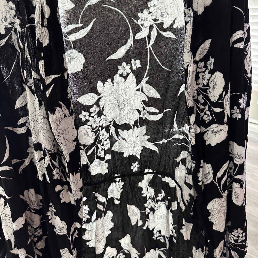 Black & white floral kimono/ cover up